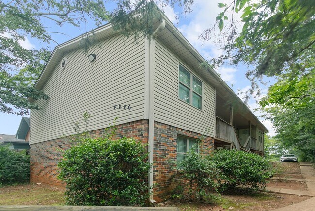 Building Photo - Avondale Glen - 2 Bedroom / 1 Bathroom