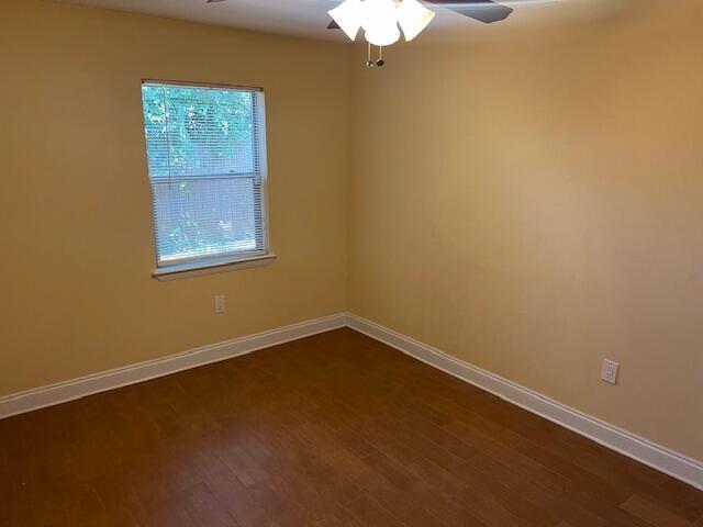 Foto del edificio - 806 Fairview Dr