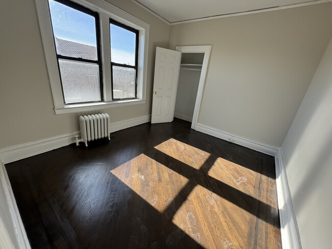 Building Photo - 210 Roseville Ave Building Photo - 210 Roseville Ave