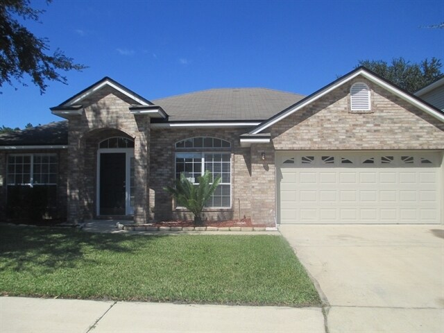 Foto principal - 9177 Prosperity Lake Dr