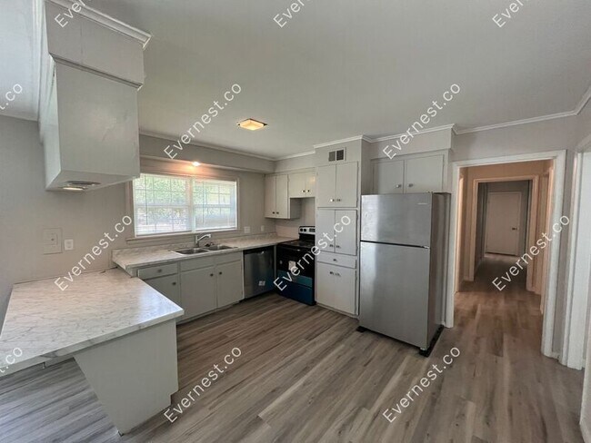 Foto del edificio - 4806 Gum Springs Rd