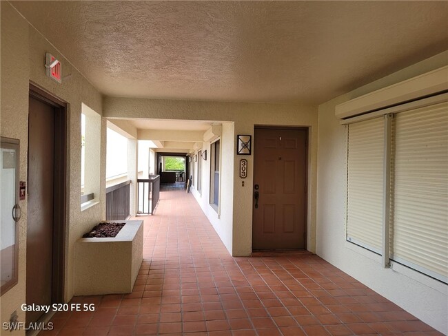 Foto del edificio - 4019 SE 20th Pl