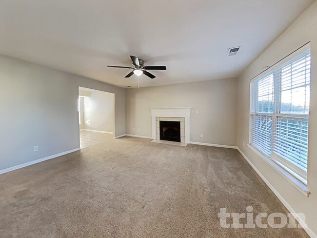 Foto del edificio - 7043 Red Bud Cir