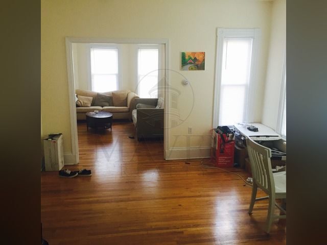 Foto del edificio - Ball Square area, 2 bedroom, 1 bathroom ap...