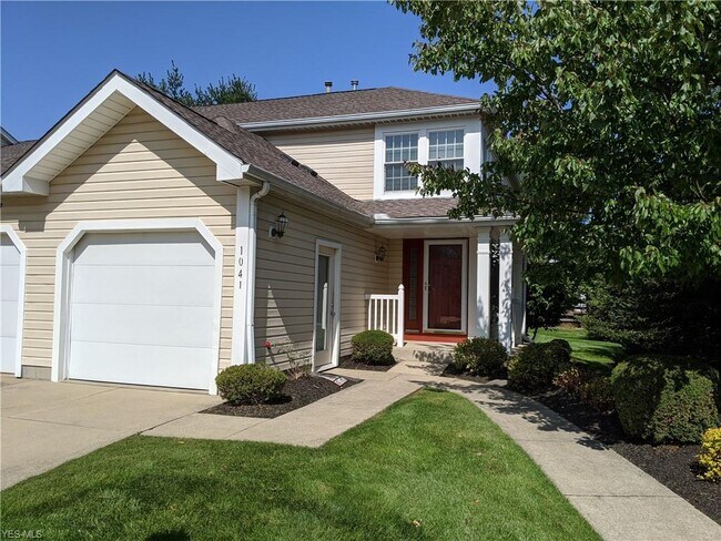 Building Photo - 1041 Sunhaven Dr
