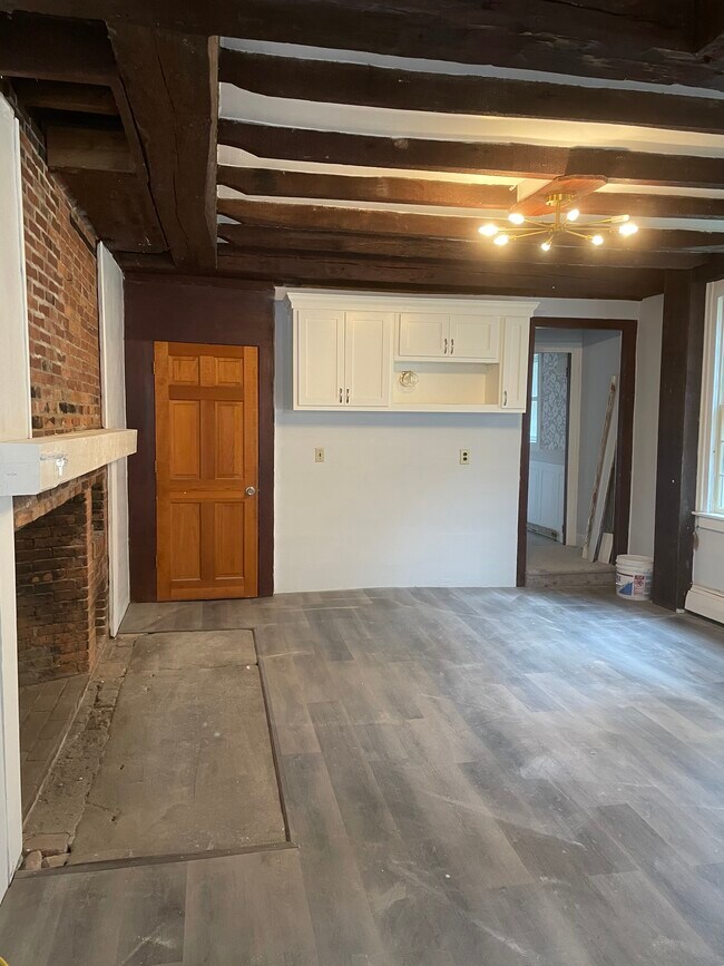 Kitchen /dining room area - 324 Silver Lake Rd