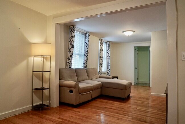 Foto del edificio - 27 Turner St