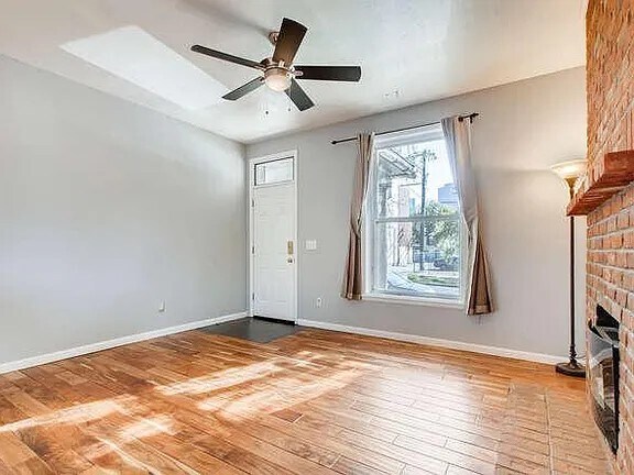 Foto del edificio - 923 26th St