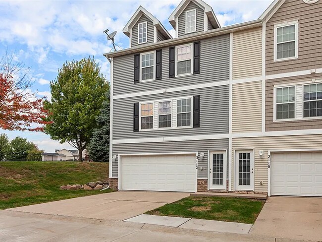 Foto del edificio - Townhouse for Rent!