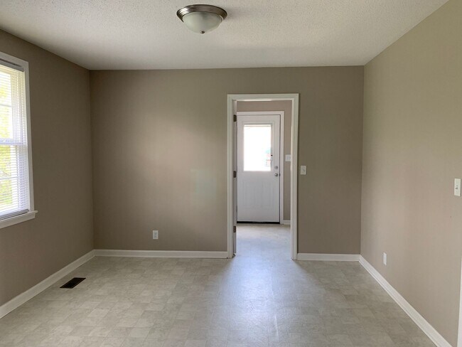 Foto del edificio - 3 Bedroom Home For Rent in St. Bethlehem Area!