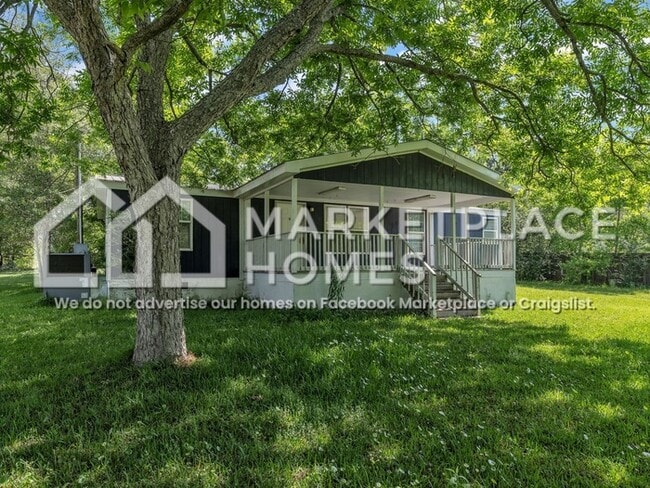 Building Photo - 664 Cherokee Dr