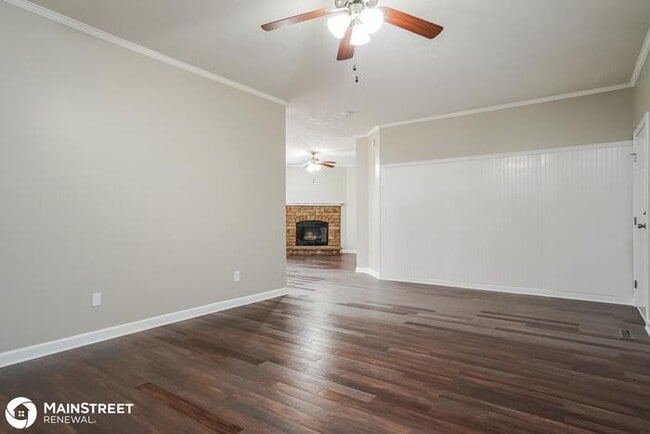 Building Photo - 409 1/2 Bagwell St, Garner, NC 27529