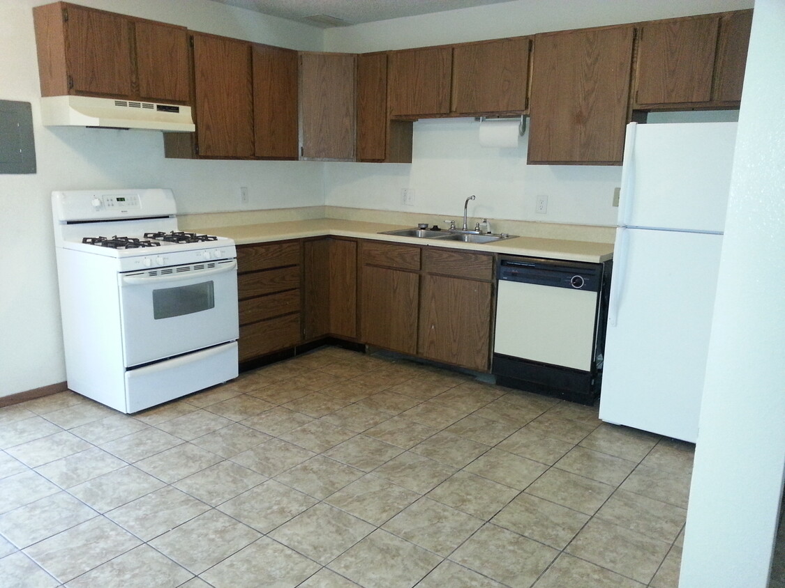Primary Photo - 1617 Mayfield Road
