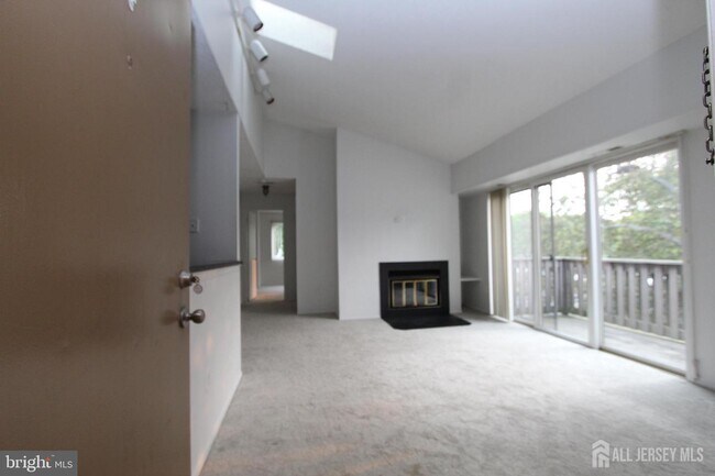 Foto del edificio - 2114 Aspen Dr