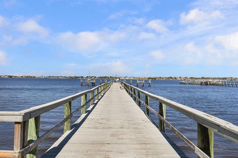 Primary Photo - 175 SE St Lucie Blvd