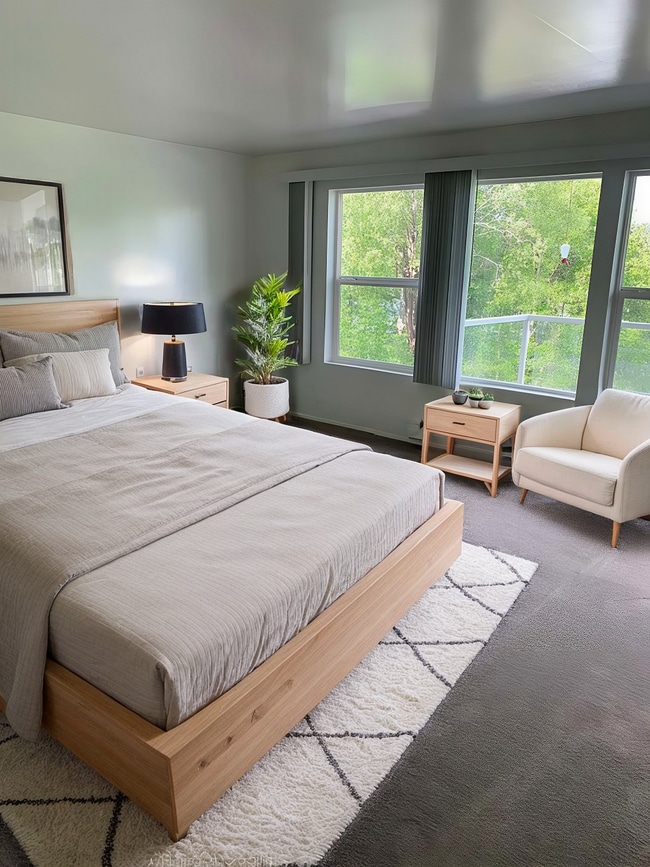 Building Photo - Two Bedroom Liberty Bay Views