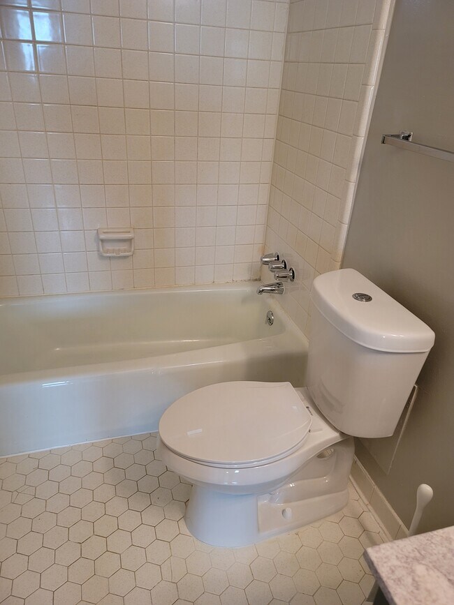 Foto del edificio - 1021 Cedar Ave