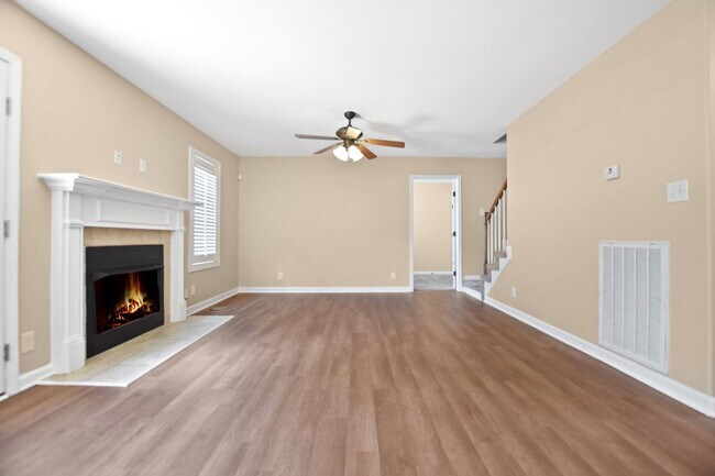 Foto del edificio - Pet Friendly Three Bedroom!