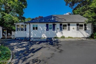 Building Photo - 719 Ashley Ave