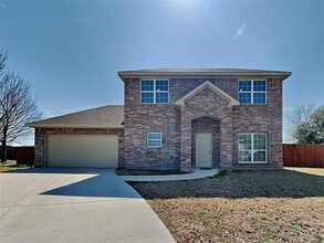 Building Photo - 1200 Stacy Ct