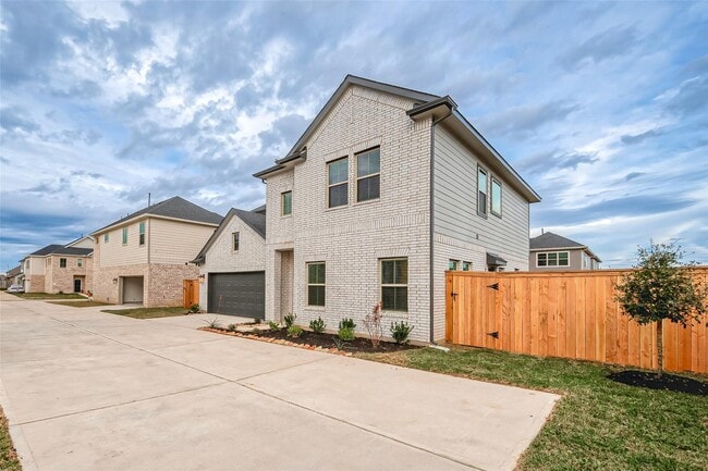 Building Photo - 31139 Mahogany Fir Trl