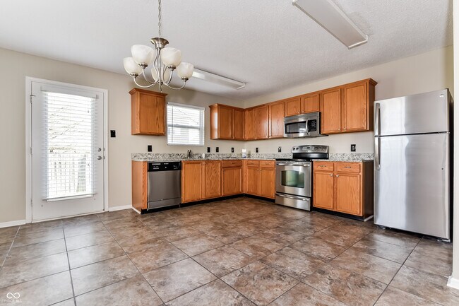 Foto del edificio - 688 Harvest Meadow Way