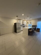 Building Photo - 2864 SW 129th Ave