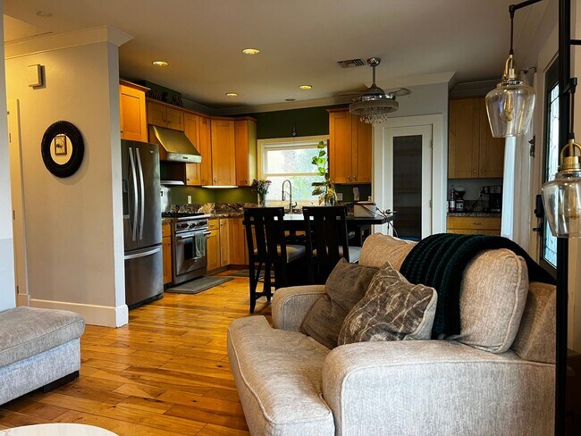 Building Photo - Charming Restored Craftsman in the Heart of North Park