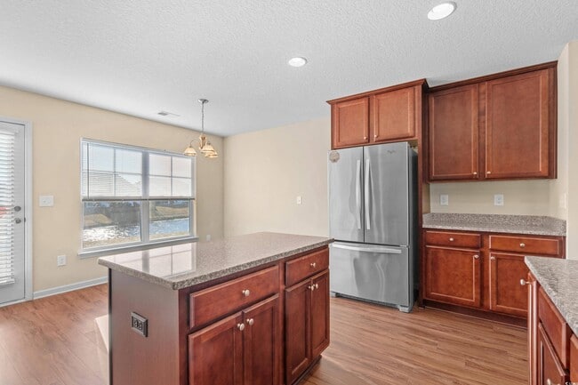 Photo - 1140 Boleybeg Dr House