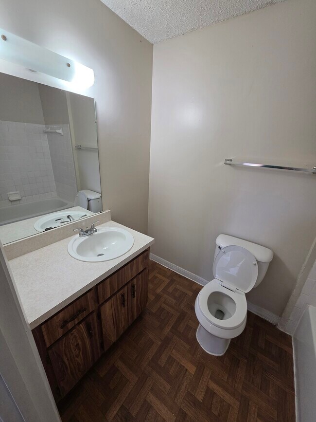 Foto del edificio - 5130 SE 29th St