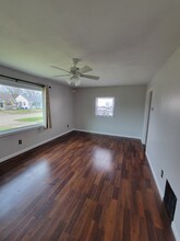 Building Photo - 1147 W 37th St