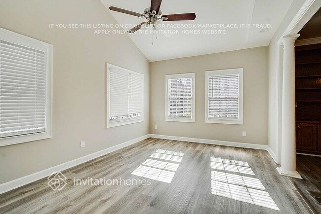 Building Photo - 7349 Timberline Way