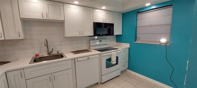 Building Photo - 367 S Federal Hwy