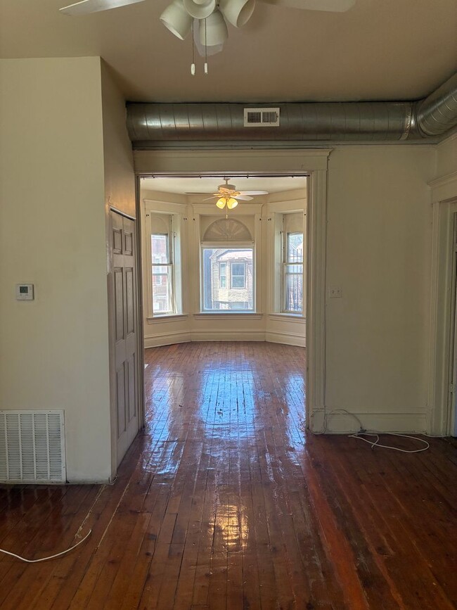 Building Photo - 9035 S Burley Ave