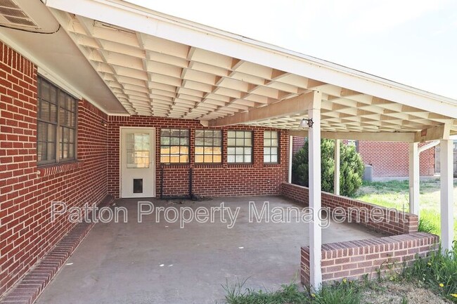 Foto del edificio - 21 Edgewood Ln