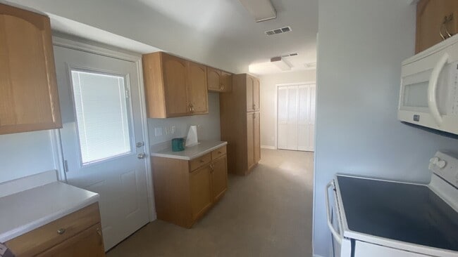 Building Photo - 4609 Centerpoint Rd