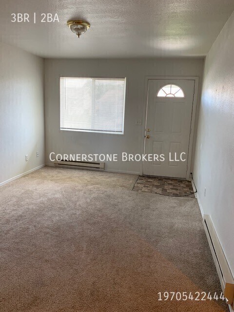 Building Photo - 712 Daniels St