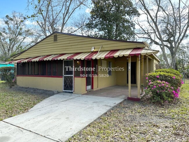 Foto del edificio - 3518 Japonica Rd N