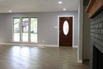 Building Photo - 21330 Park Tree Ln