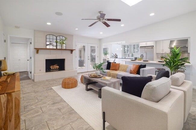 Building Photo - 4107 Tablerock Dr