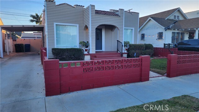 Foto del edificio - 1220 W 56th St