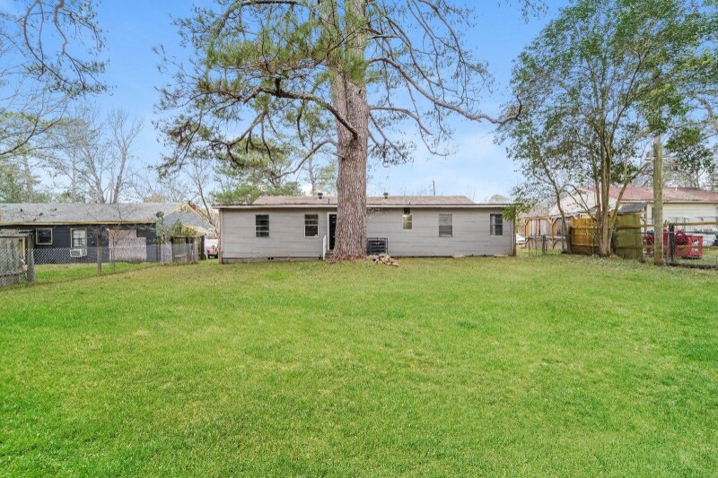 Foto principal - 2658 Brookwood Dr