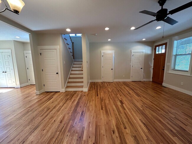 Foto del edificio - North AVL - Green Built Custom Home, Conve...