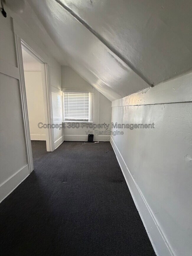 Foto del edificio - 803 Magnolia Ave