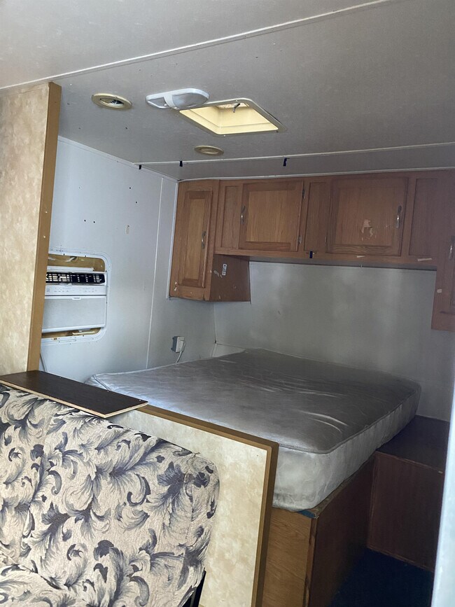 Foto del edificio - 800 Daniel St