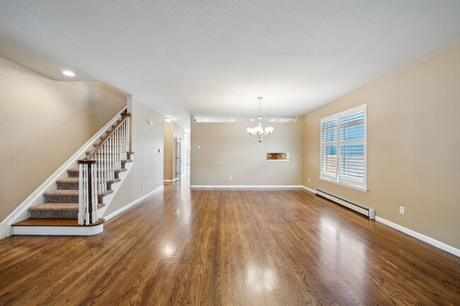 Building Photo - Spacious 3BD, 3.5BA Platt Park Home with Finished Basement and 2-Car Garage