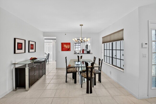 Foto del edificio - 15718 Loch Maree Ln