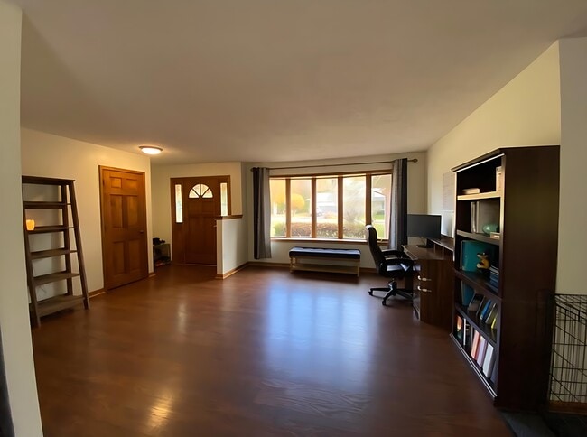 Foto del edificio - 8624 Valley Dr