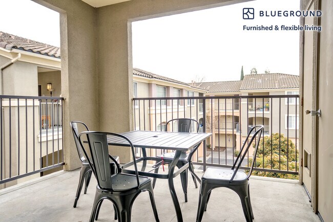 Foto del edificio - 3110 Rubino Dr