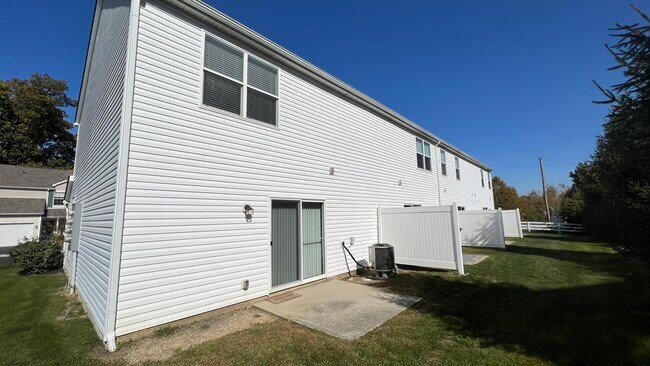 Foto del edificio - 5479 Albany Terrace Way